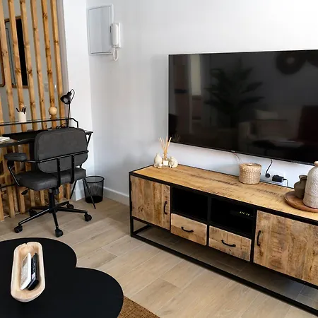 Apartment M2c Colon *